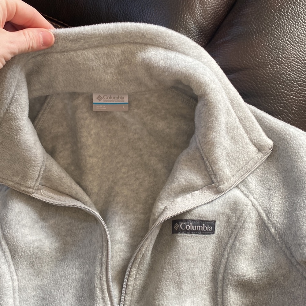 Columbia zip up - Picture 2 of 2